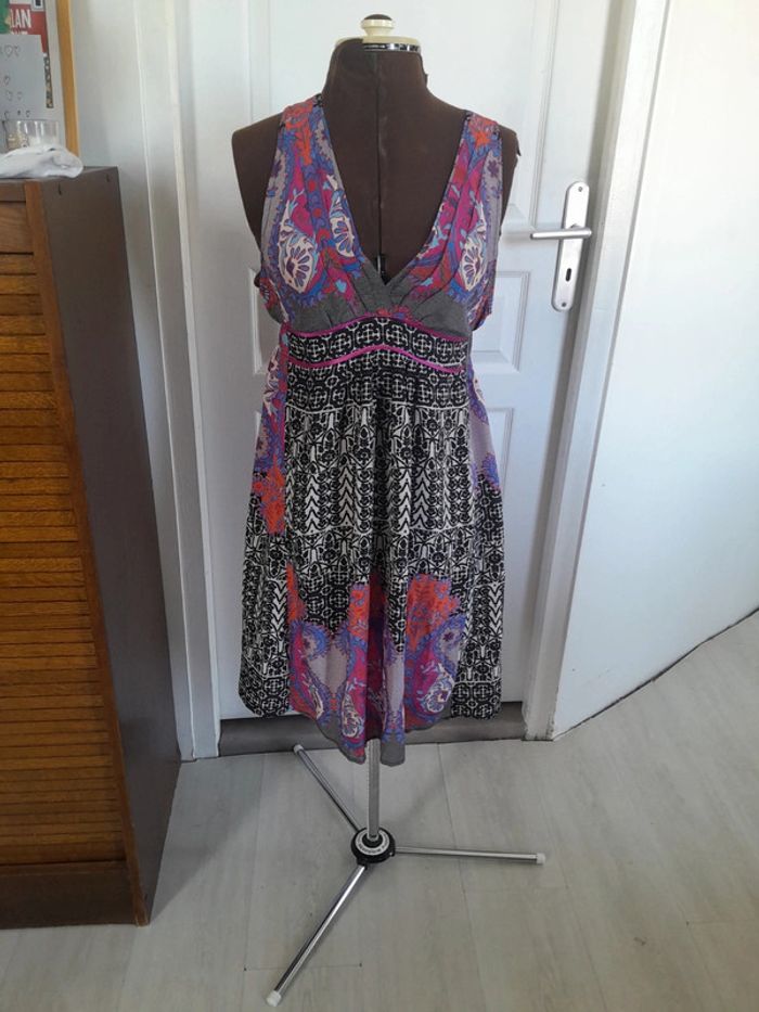Jolie robe mini été en soie Sandro taille 2 - photo numéro 3