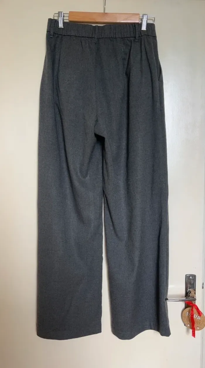 Pantalon T38 Hollister 🩶 - photo numéro 6