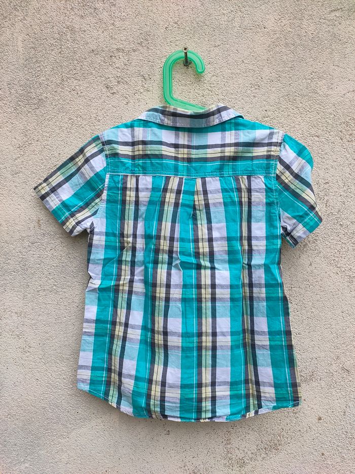 Chemise a carreaux taille 5 ans - photo numéro 2