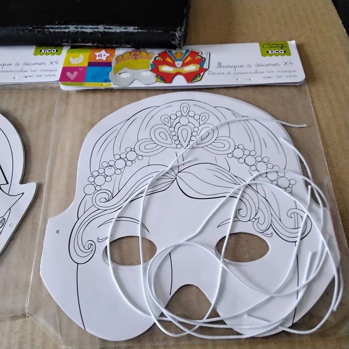 Lot de 2 paquets masques à décorer - photo numéro 3