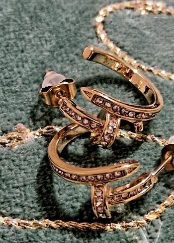 Boucles d’oreilles en forme de clou zircons blancs acier inoxydable or