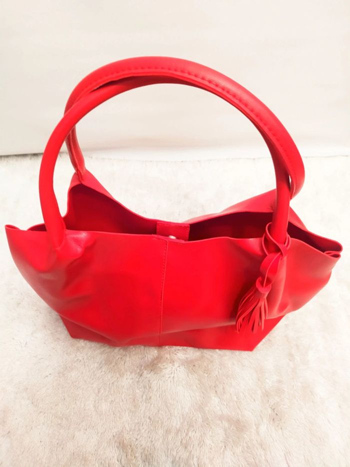 Sac a main rouge en très bon état - photo numéro 3