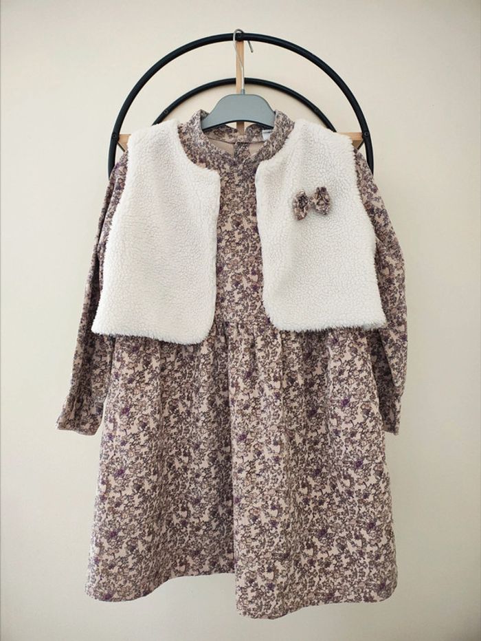 8 9 ans ensemble robe côtelée et gilet sans manche assorti étiquette coupée