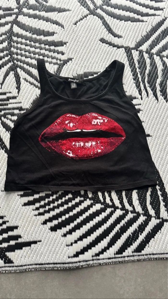 Top noir bouche vintage