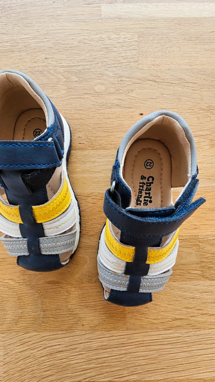 Sandales T 22 - photo numéro 2