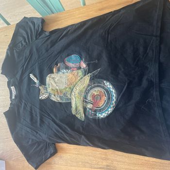 TEE shirt EVIS