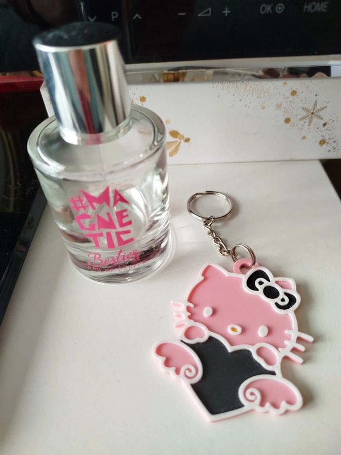 Porte clé hello kitty neuf et déco - photo numéro 2