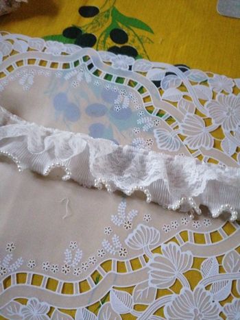 Dentelle et perles