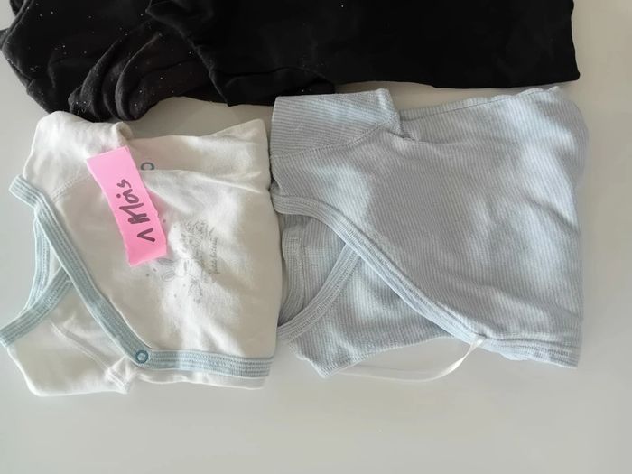 Lot vêtement garçon 1 mois - photo numéro 2