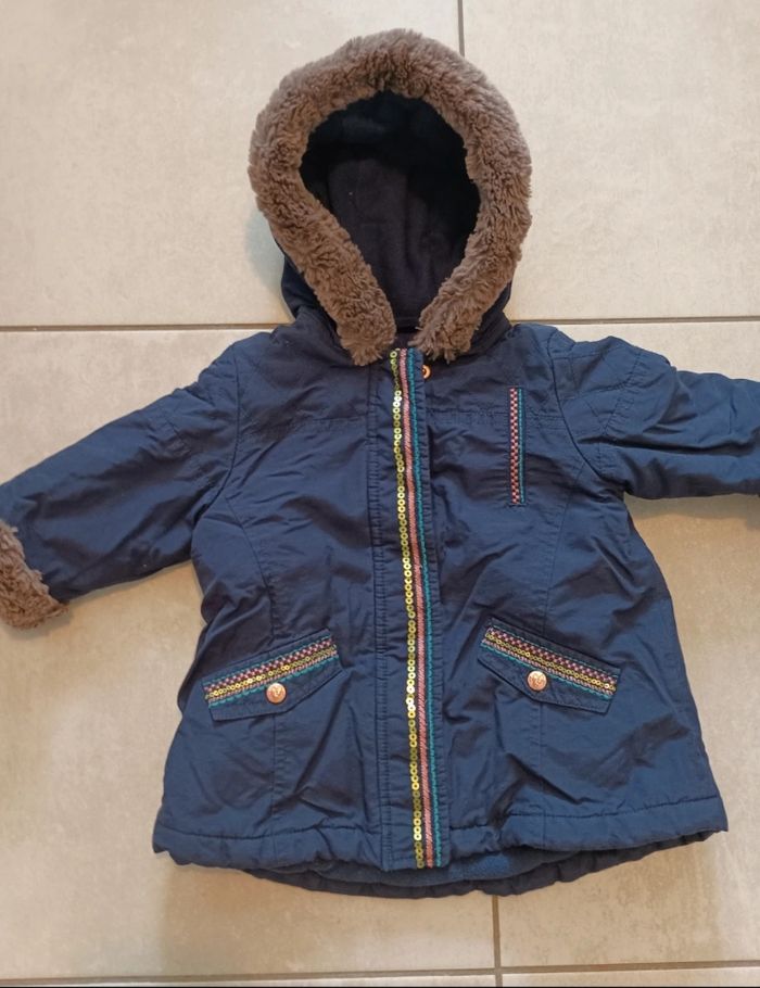 Magnifique manteau d'hiver 12 mois du pareil au même