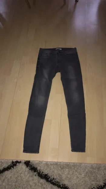 Jeans Gris Zara