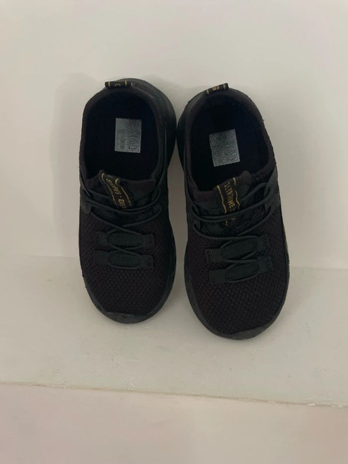 Basket sans lacets de la marque Shein en taille 27