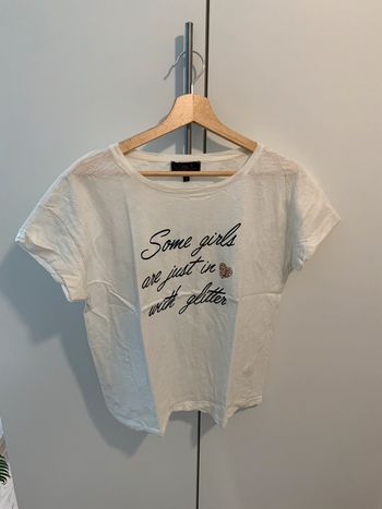 Tee shirt