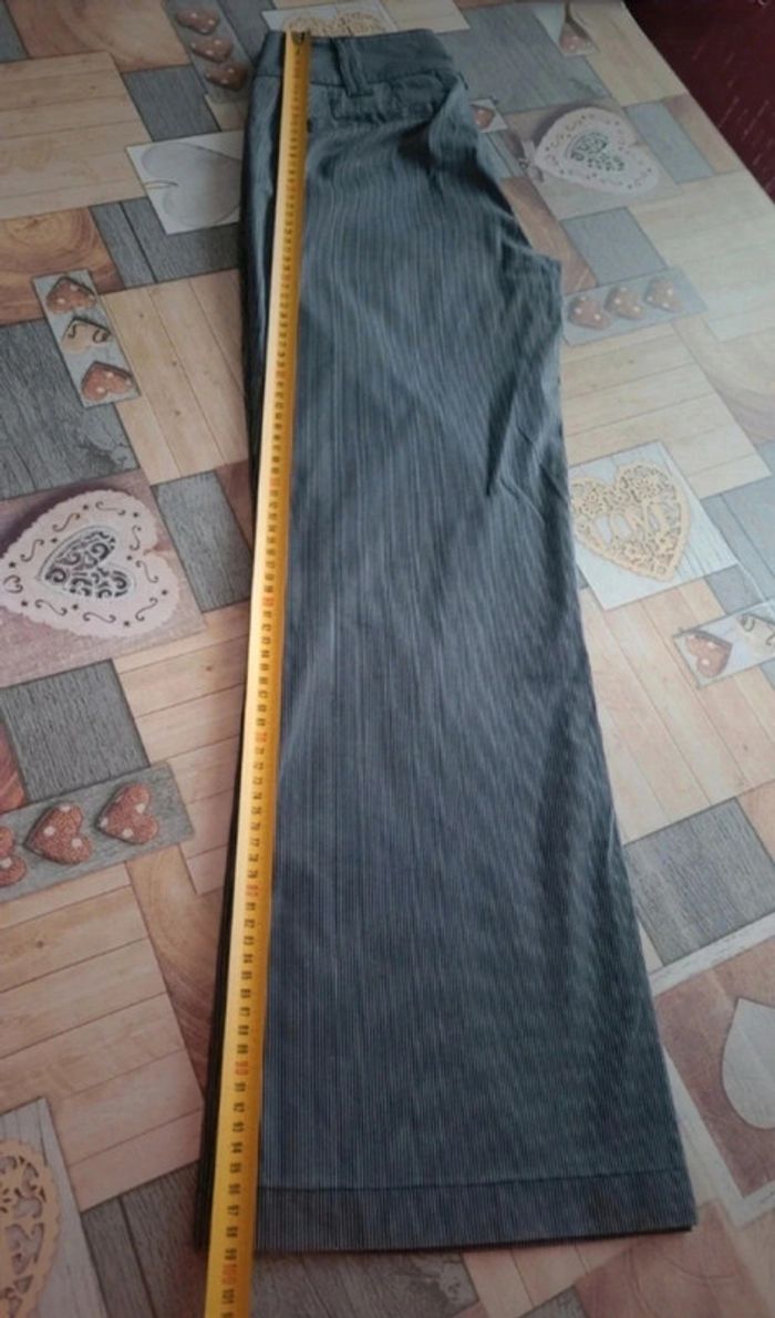 Pantalon fines rayures marine et blanc - photo numéro 6