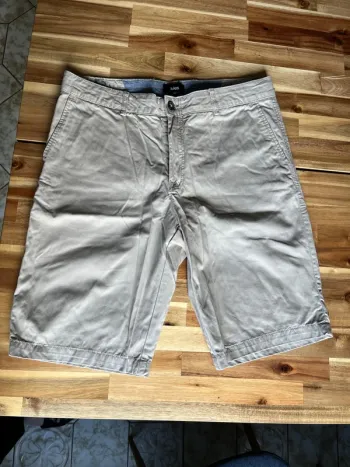Bermuda chino