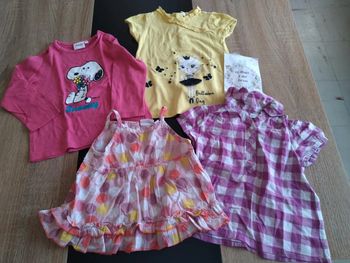 Lot de hauts 1 an