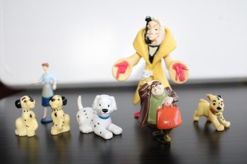 Disney lot figurines 101 dalmatiens