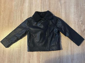 Perfecto noir 3 ans jamais porté 