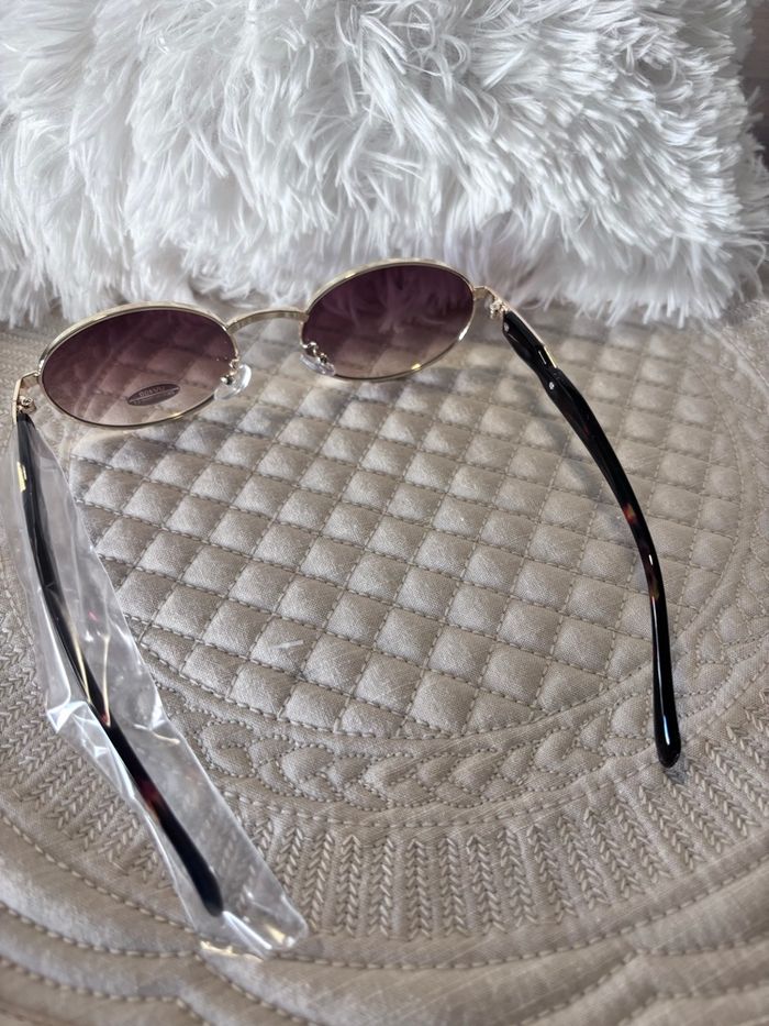 Lunette de soleil mixte - photo numéro 4