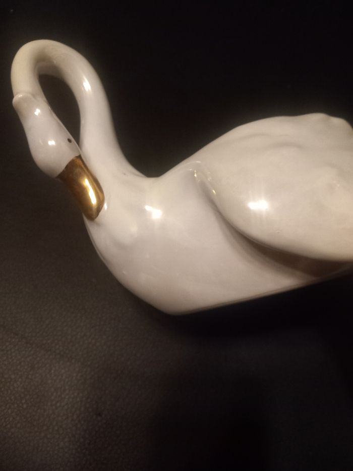 Cache-pot en forme de cygne - photo numéro 6