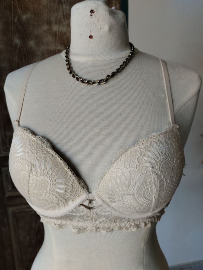 Soutien gorge pêche en dentelle 🤍 - photo numéro 2