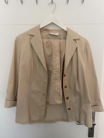 Costume beige