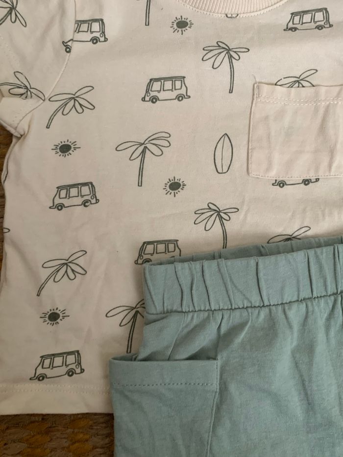 Ensemble Kiabi short et T-shirt 6 mois - photo numéro 2