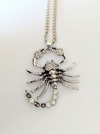 Chaîne + pendentif élégant