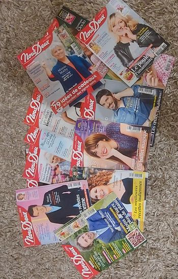 Magasines Nous Deux.