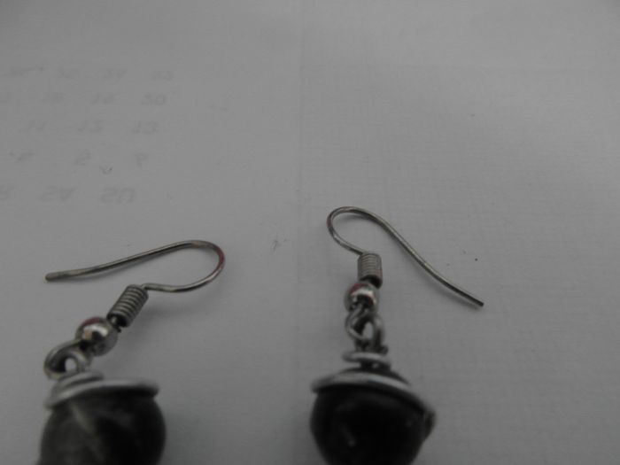 boucles d'oreilles fantaisie - photo numéro 3
