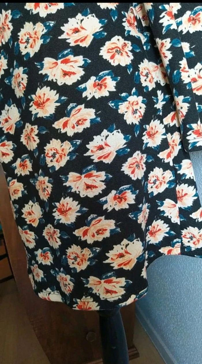 Robe fleurie S/M - photo numéro 8