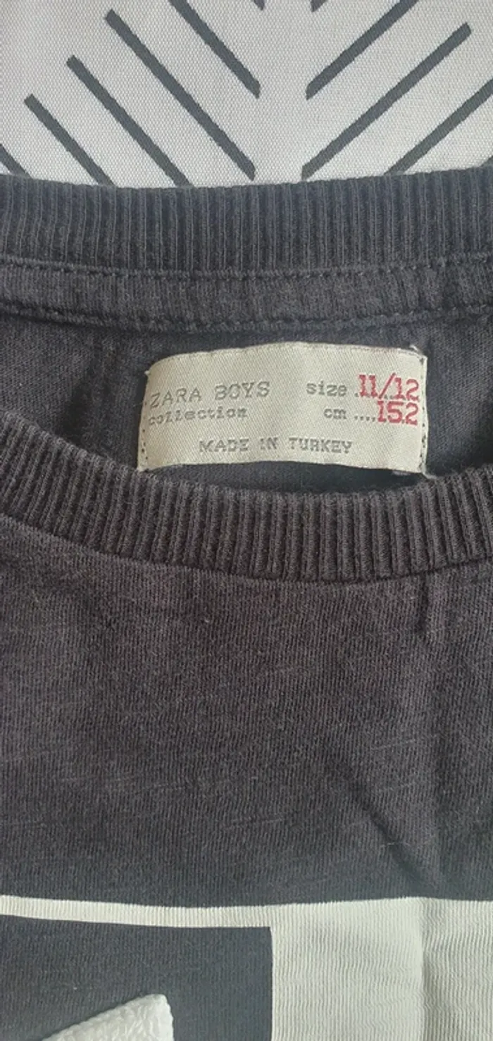 Tee shirt manches longues zara 11 12 ans - photo numéro 3