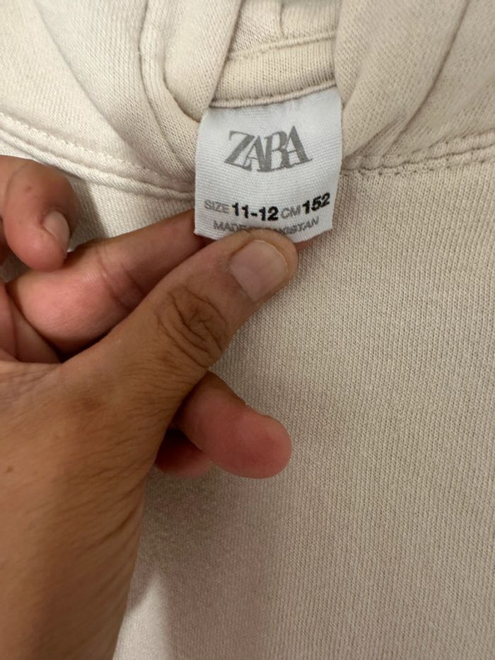 Sweat à capuche Zara beige –11/12 ans, très bon état - photo numéro 3
