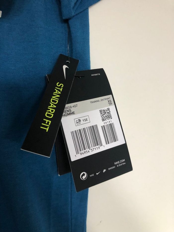 Magnifique tee-shirt nike Authentique neuf - photo numéro 7