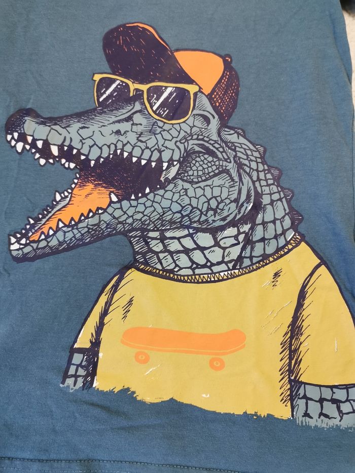 Ensemble tee-shirt et pantalon - photo numéro 2