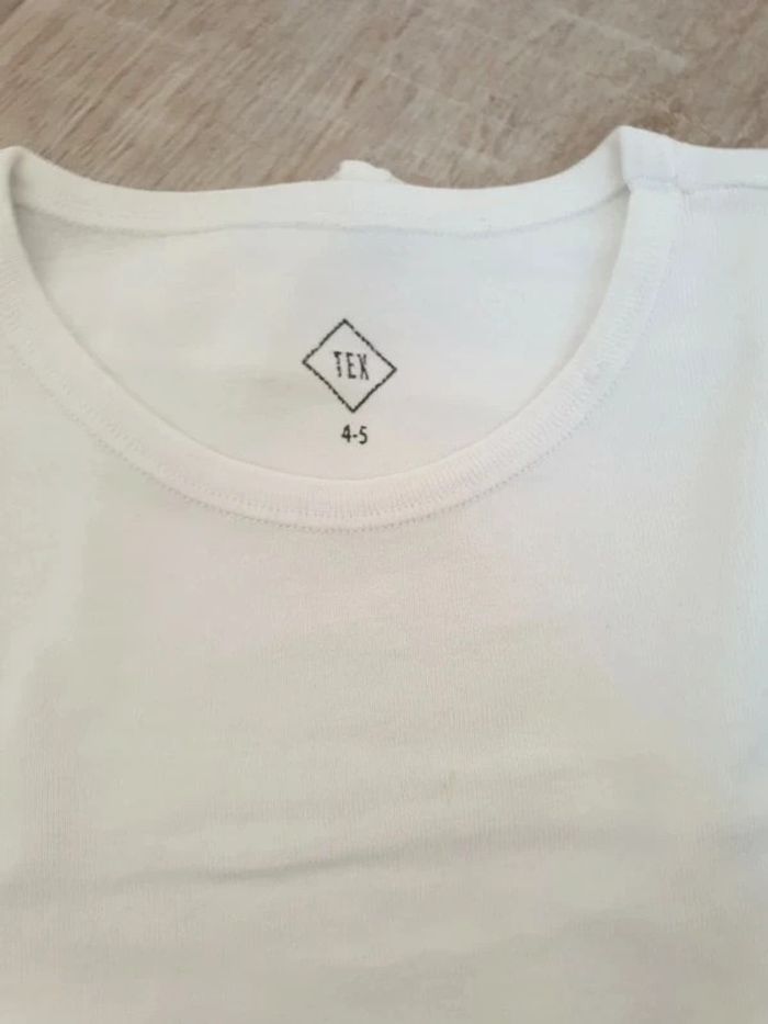 Lot de 2 maillot de corps blanc 4/5ans - photo numéro 2