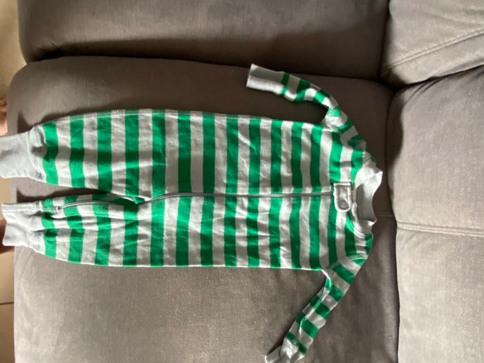 Lot de 5 pyjamas en très bon état - photo numéro 6