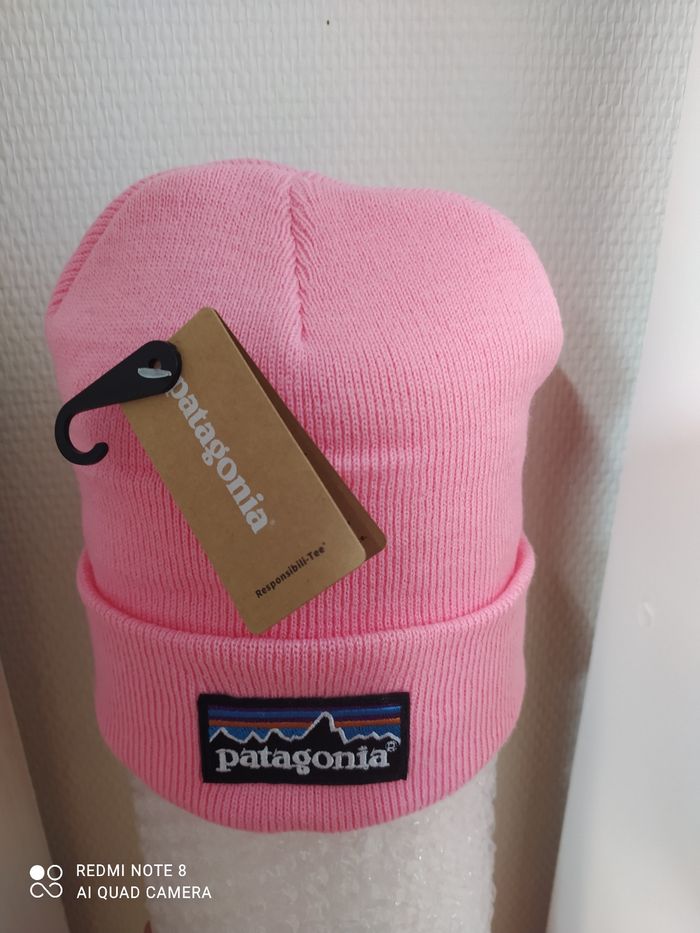 Bonnet Patagonia NEUF avec étiquette - photo numéro 2