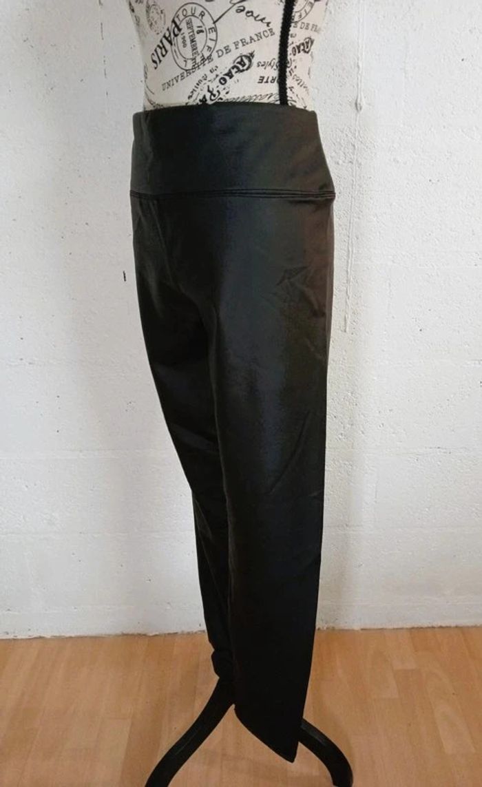 🖤 Legging simili cuir – Taille 4XL – État impeccable - photo numéro 4