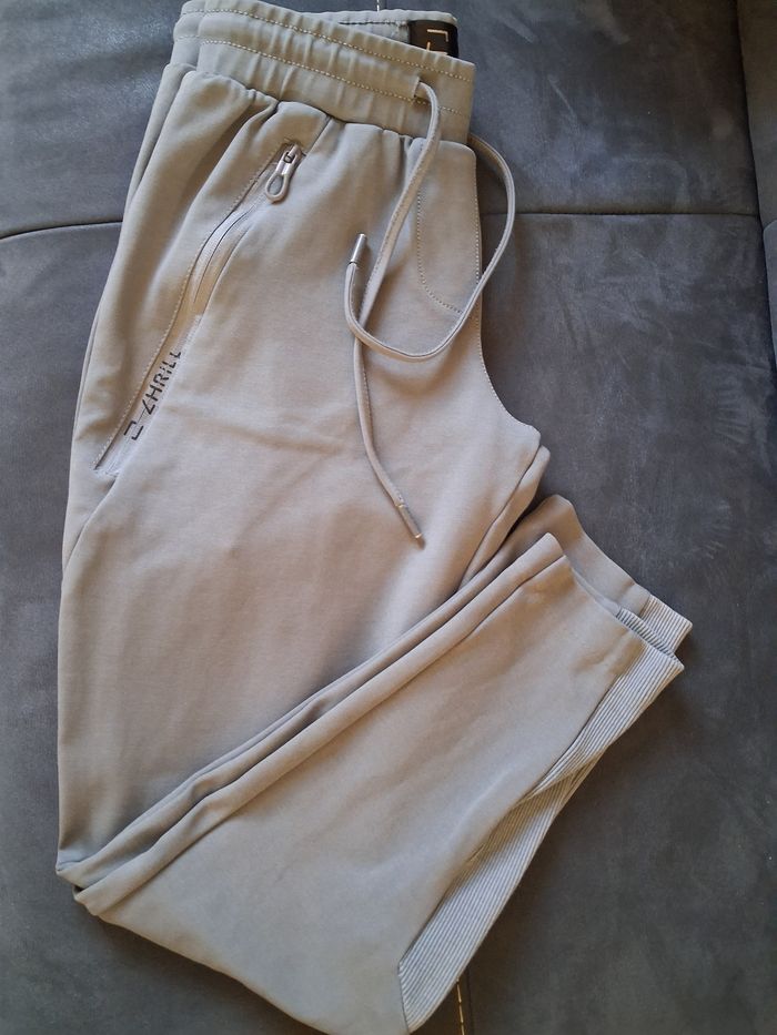 Jogging Zhrill - photo numéro 1