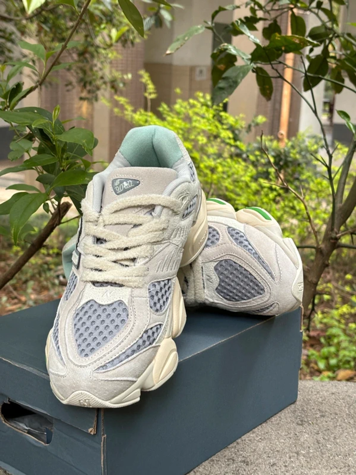 New Balance 9060 Beige 39.5 - photo numéro 3