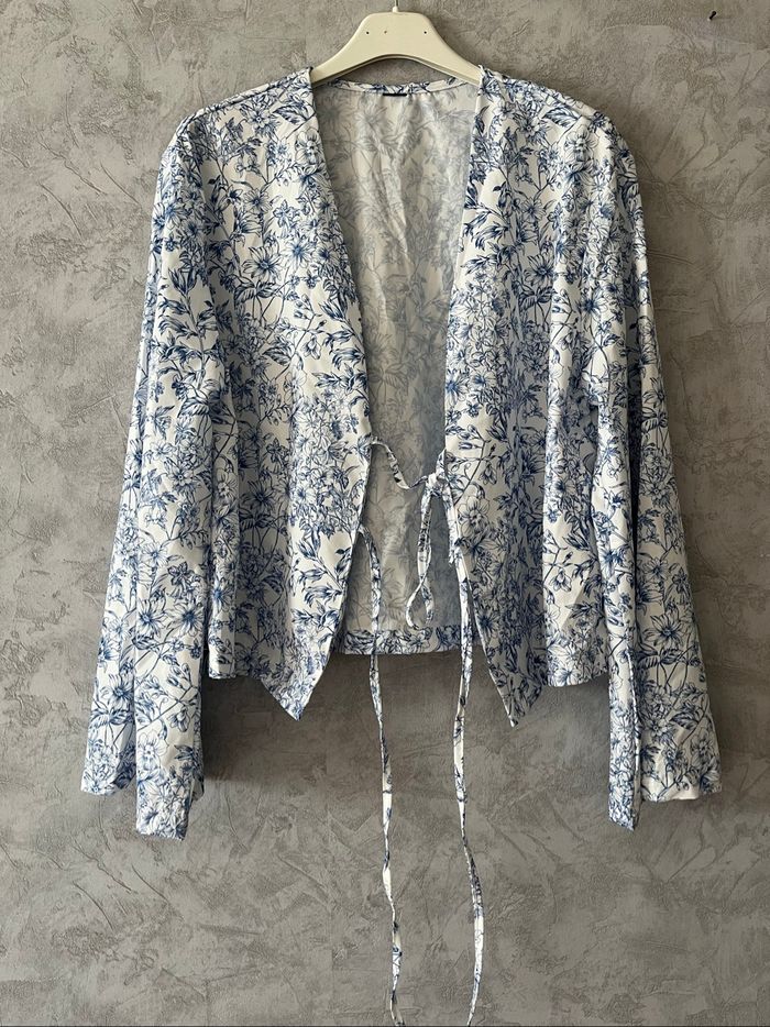 Blouse à noeud