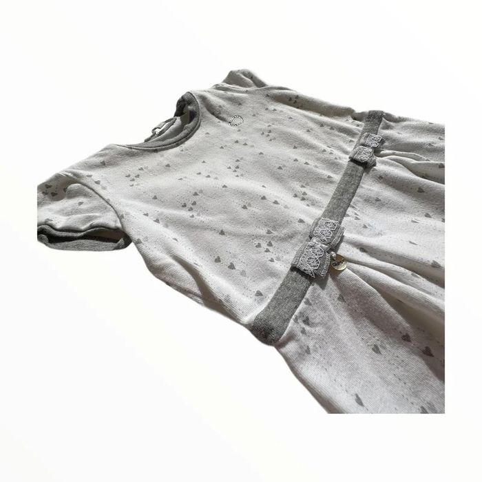 "Combinaison coeurs Gymp 3 mois TBE (11€) " - photo numéro 4