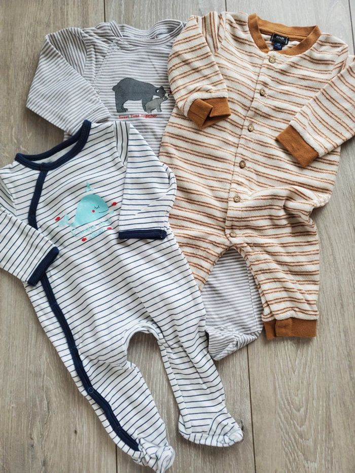 Lot pyjamas garçon 6 mois