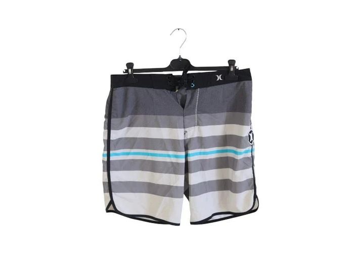C31 short de bain gris Hurley W32