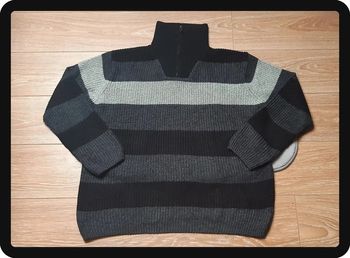 Pull épais col montant taille L en très bon état