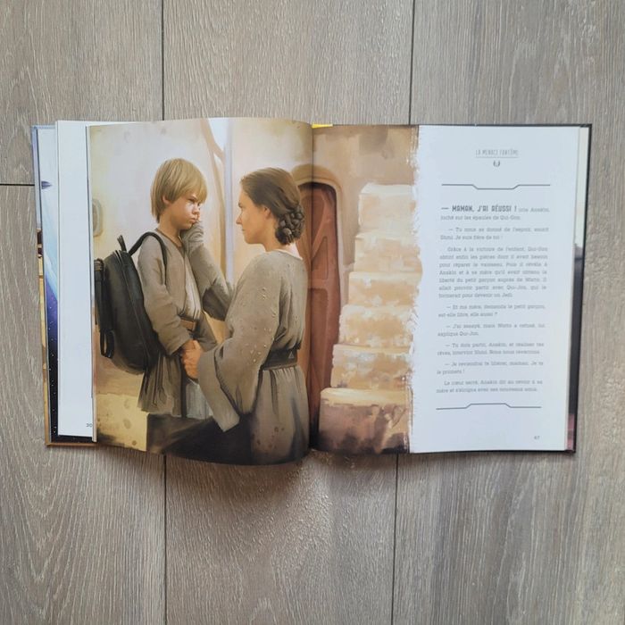 Très grand livre de 83 pages. Star wars la menace fantôme . L'album illustré du film. Disney - photo numéro 3