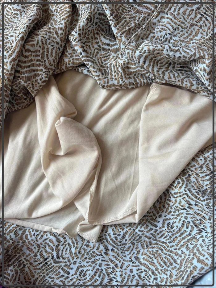 Jolie robe avec col taille 36/38 marque Lille rose * - photo numéro 6