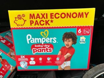 Carton Pampers pants neuf taille 6