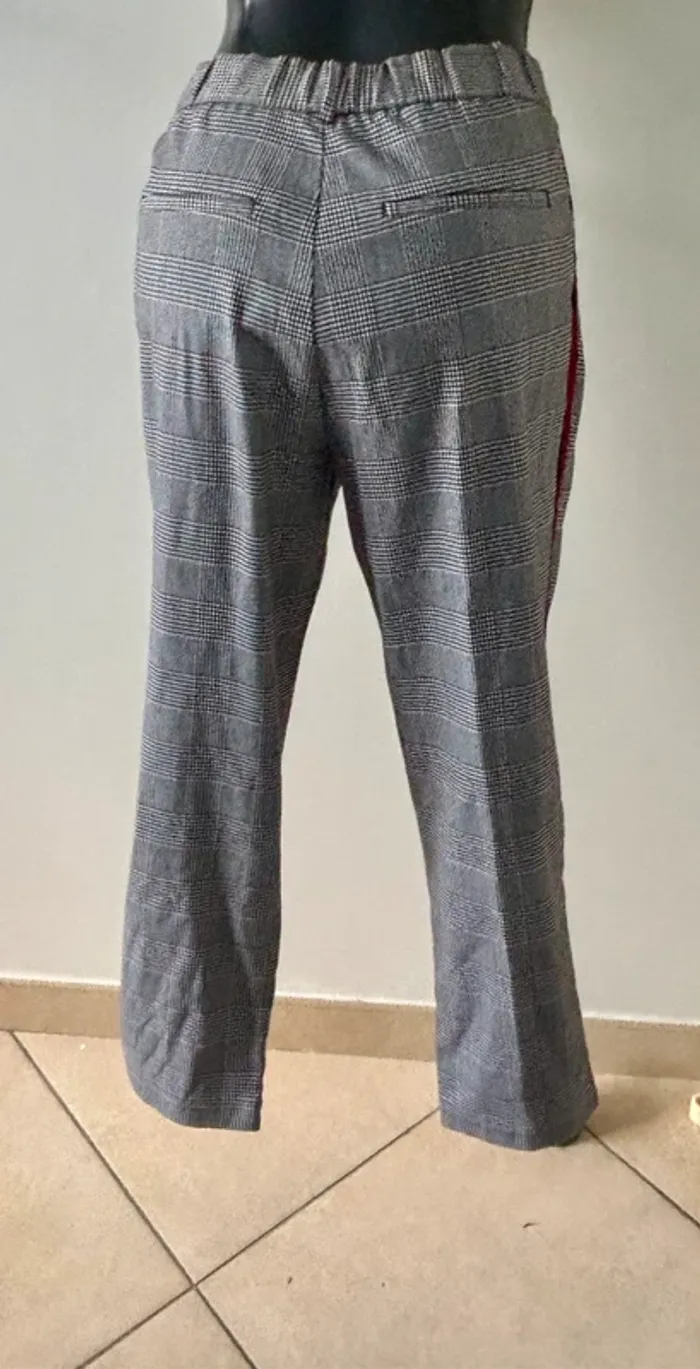 Pantalon à carreaux Zara - photo numéro 4
